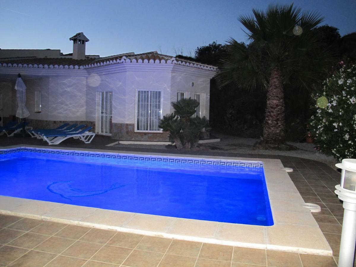 Villa Camakini With Heated Pool And Sea View Arenas  Eksteriør billede