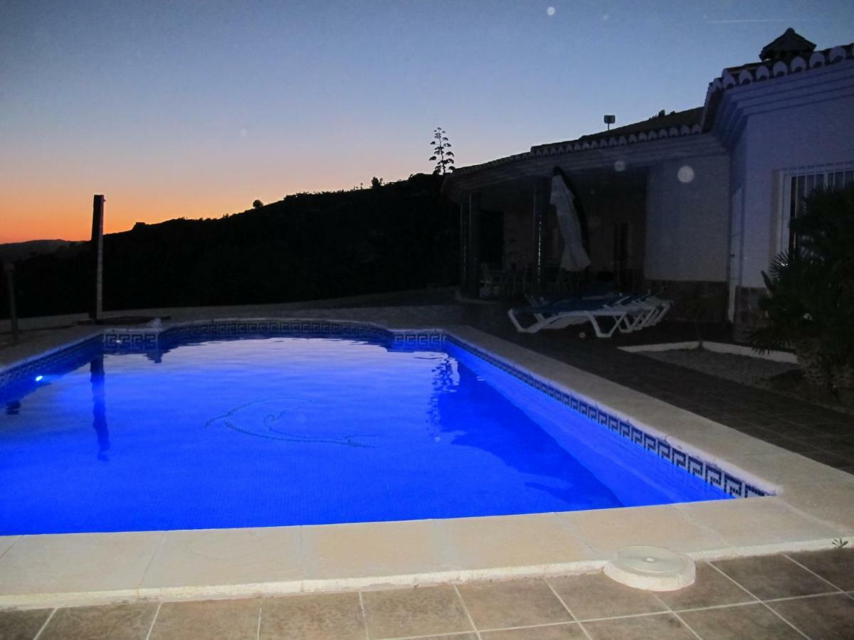 Villa Camakini With Heated Pool And Sea View Arenas  Eksteriør billede