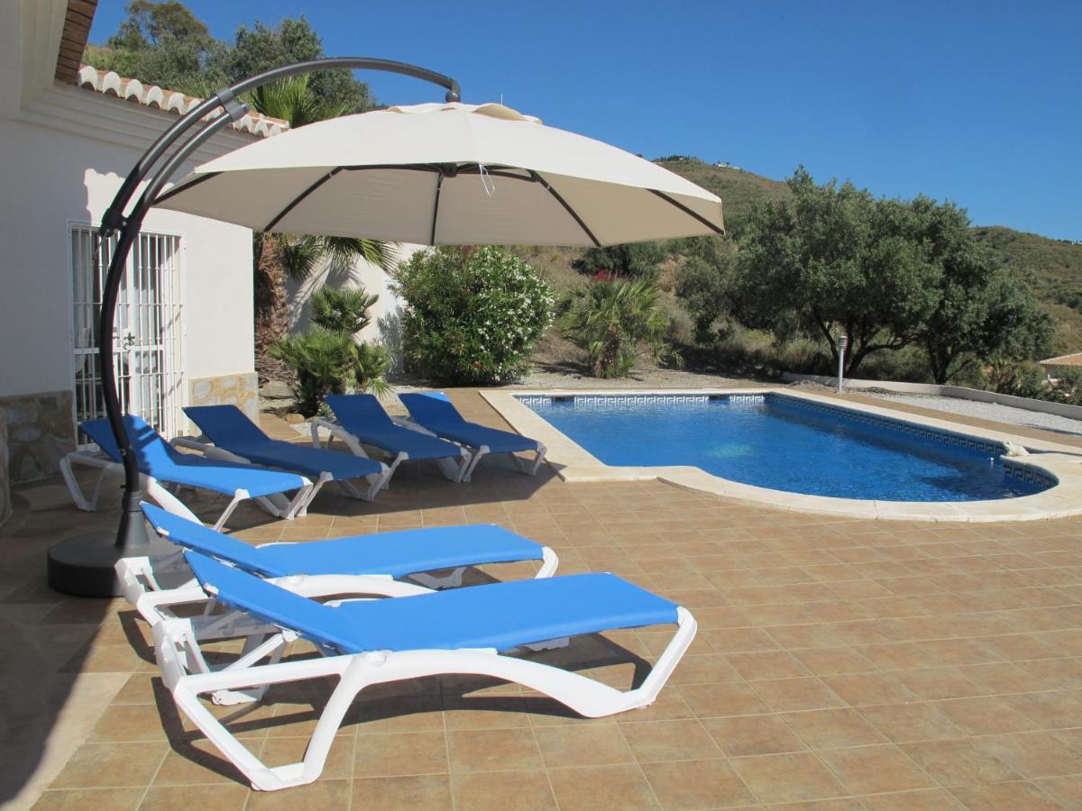 Villa Camakini With Heated Pool And Sea View Arenas  Eksteriør billede