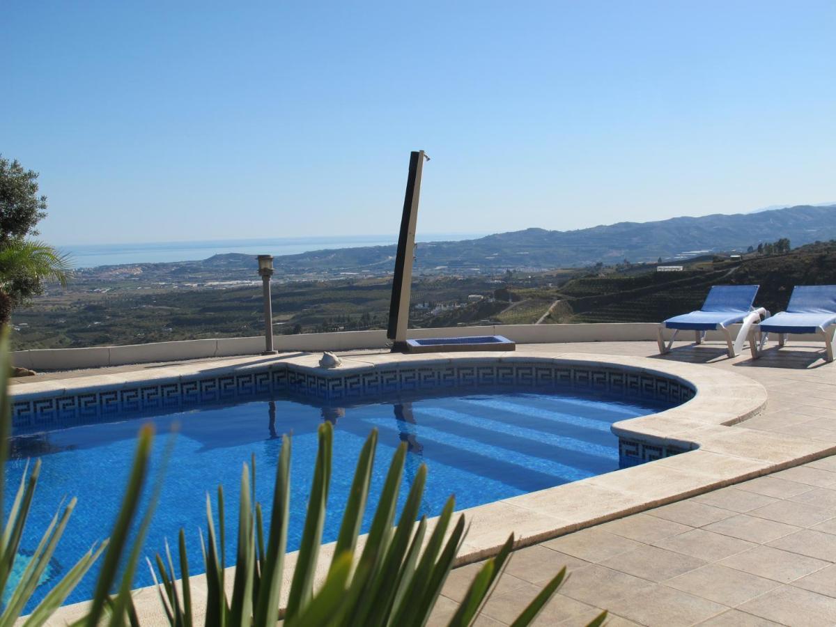 Villa Camakini With Heated Pool And Sea View Arenas  Eksteriør billede